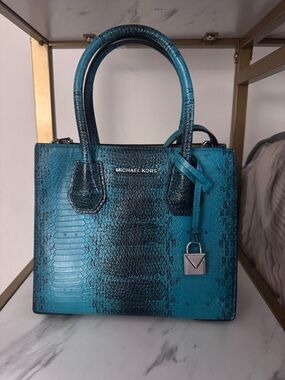 MICHAEL KORS Turquoise leather bag